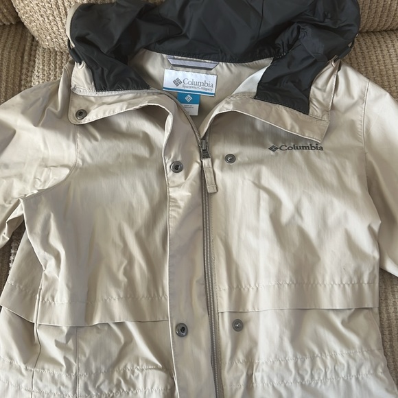 Columbia Women’s Shine Struck II Waterproof RAIN Mid Hooded Jacket 2017 - Picture 2 of 7